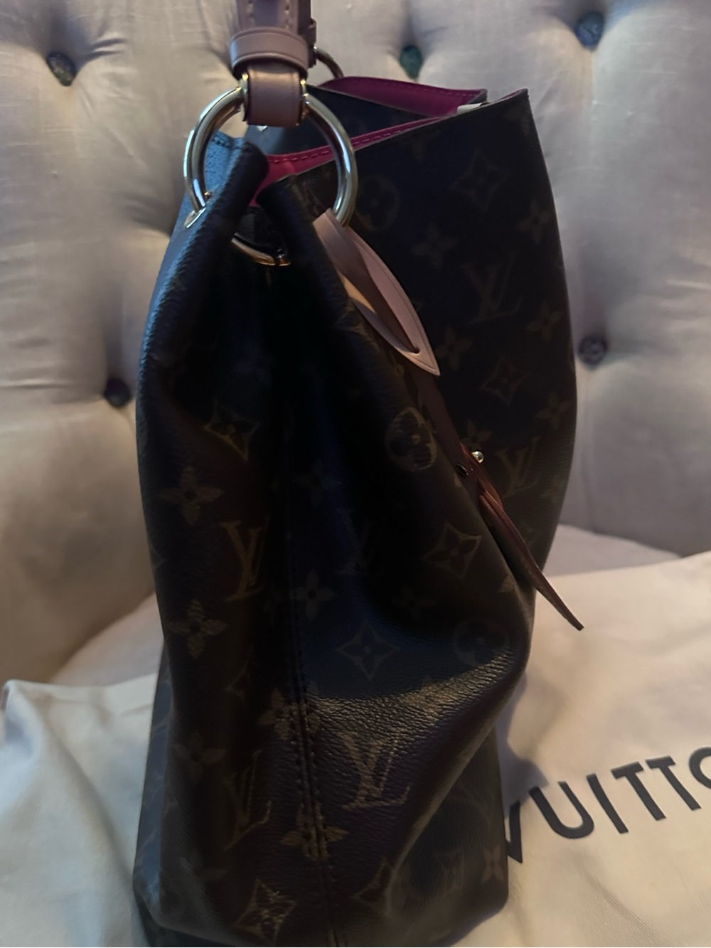 Louis Vuitton Monogram Tote with Fuchsia Interior and Natural Leather Trim. - Picture 9 of 16